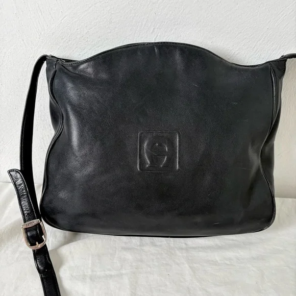 ETIENNE AIGNER Vintage Embossed Big Logo Minimalist Leather Crossbody Bag Purse - Picture 13 of 16